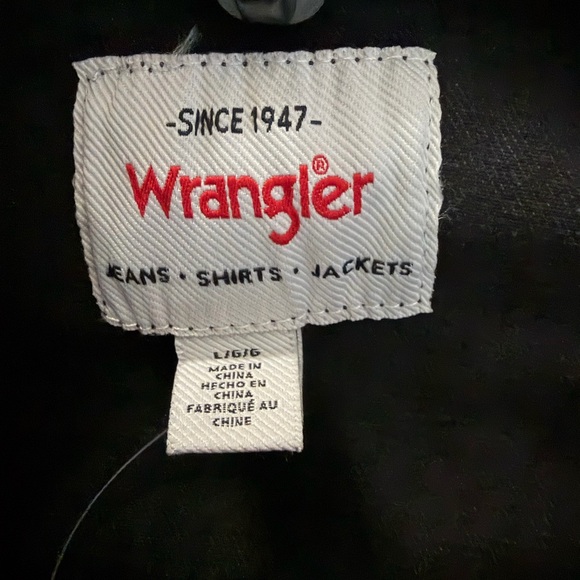 ❤️Wrangler Black Denim Jacket New Size L - Picture 6 of 9